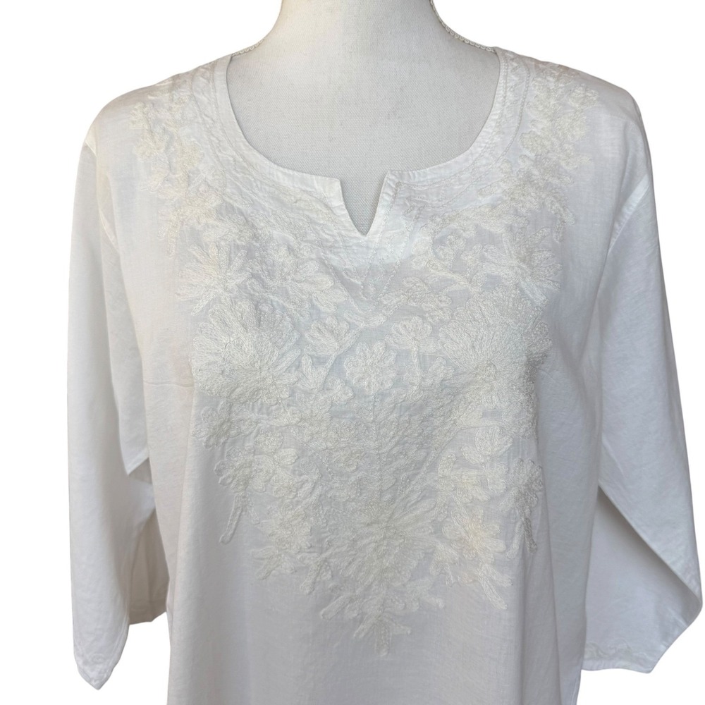 White Cotton Embroidered Tunic Top Floral Boho Split Neck 3/4 Sleeve Size 44